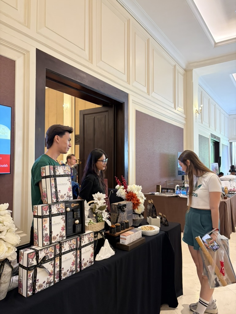 0AC732C8-F59D-432A-9B68-7F408304BC5C_1_105_c