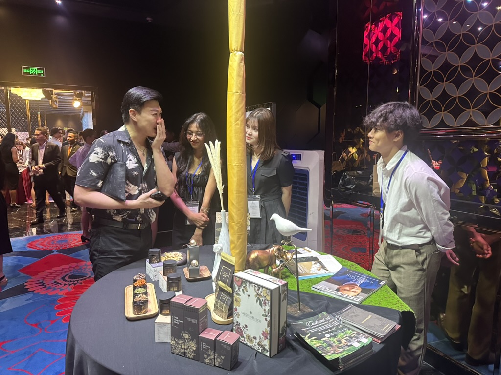 F9FBA8C1-981C-4E7A-85BF-B53487FEA419_1_105_c